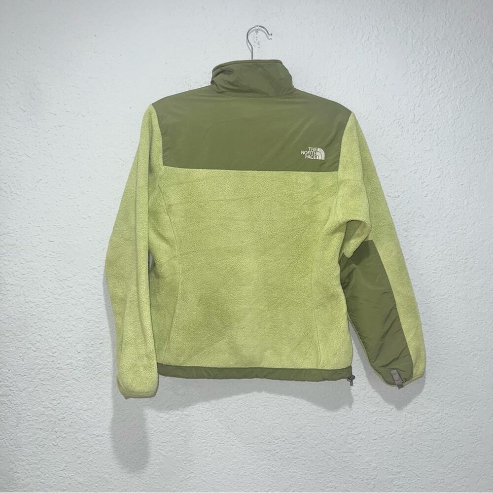 The North Face Women’s Denali Jacket - Picture 2 of 9